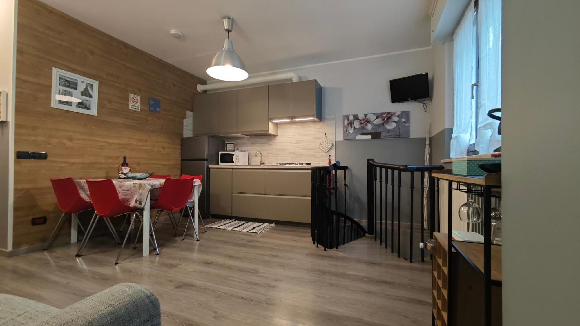 Appartamento Aleph With Private Parking, Next Train Station Como Exterior photo